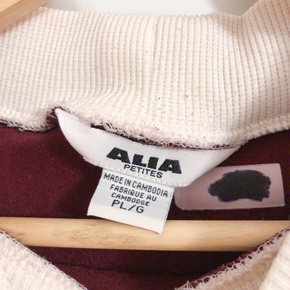 Vintage Embroidered Fleece Sweater - Picture 3 of 6